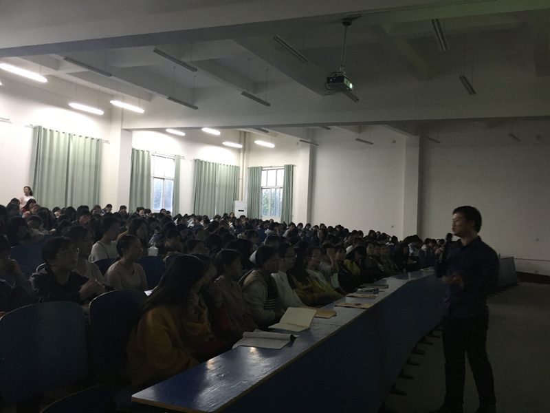 1讲座2.jpg
