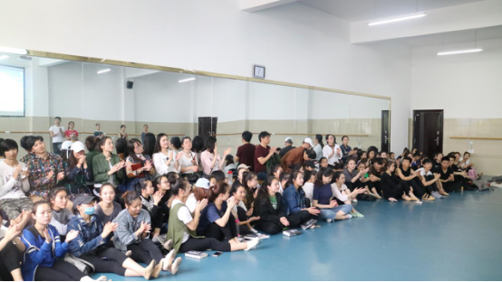 舞青春色彩 创江职未来279.jpg