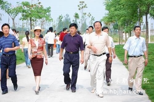 888电子集团登录