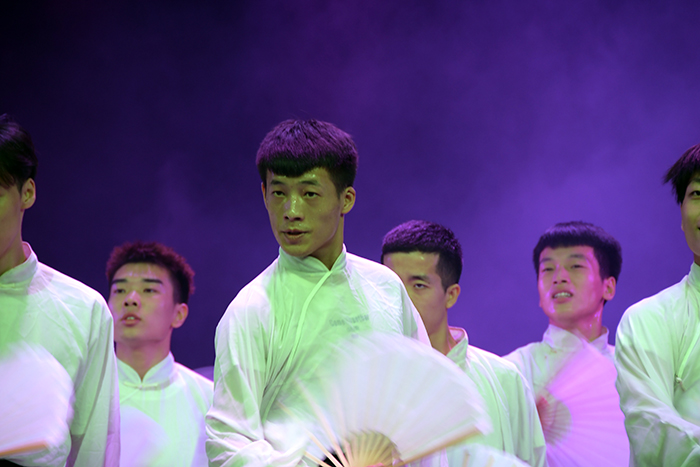 888电子集团登录