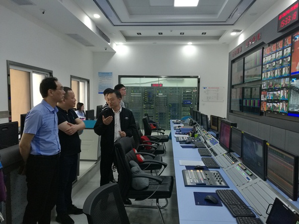 我校教师赴湖北长江垄上传媒集团学习考察04.jpg
